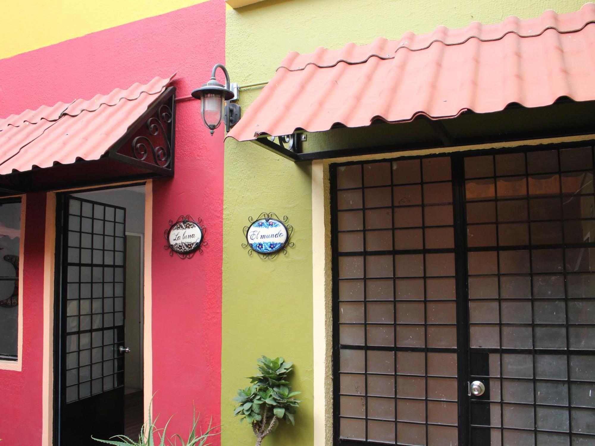 Hostal La Loteria Guadalajara Bagian luar foto